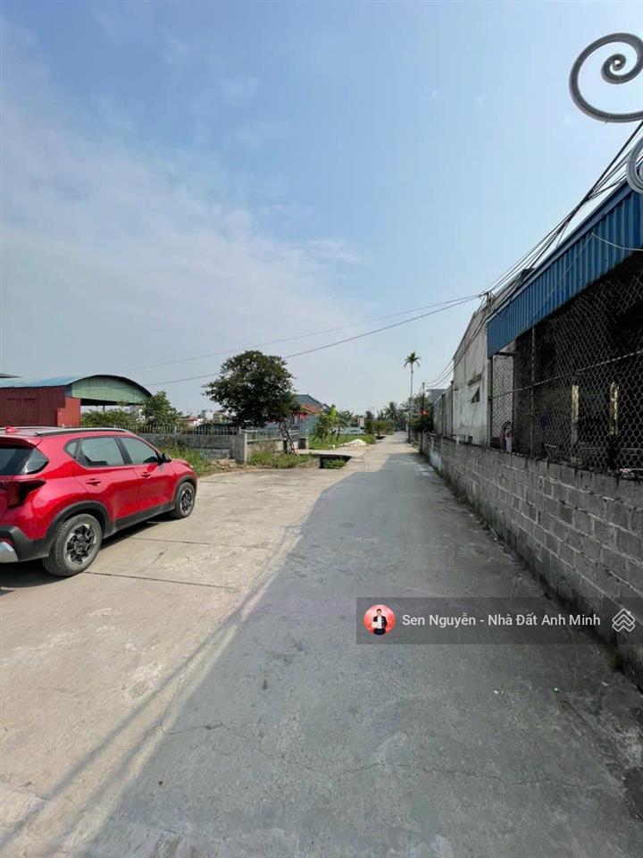 Bán nhà lô góc 2 mặt tiền, ô tô đỗ cửa tại quý kim