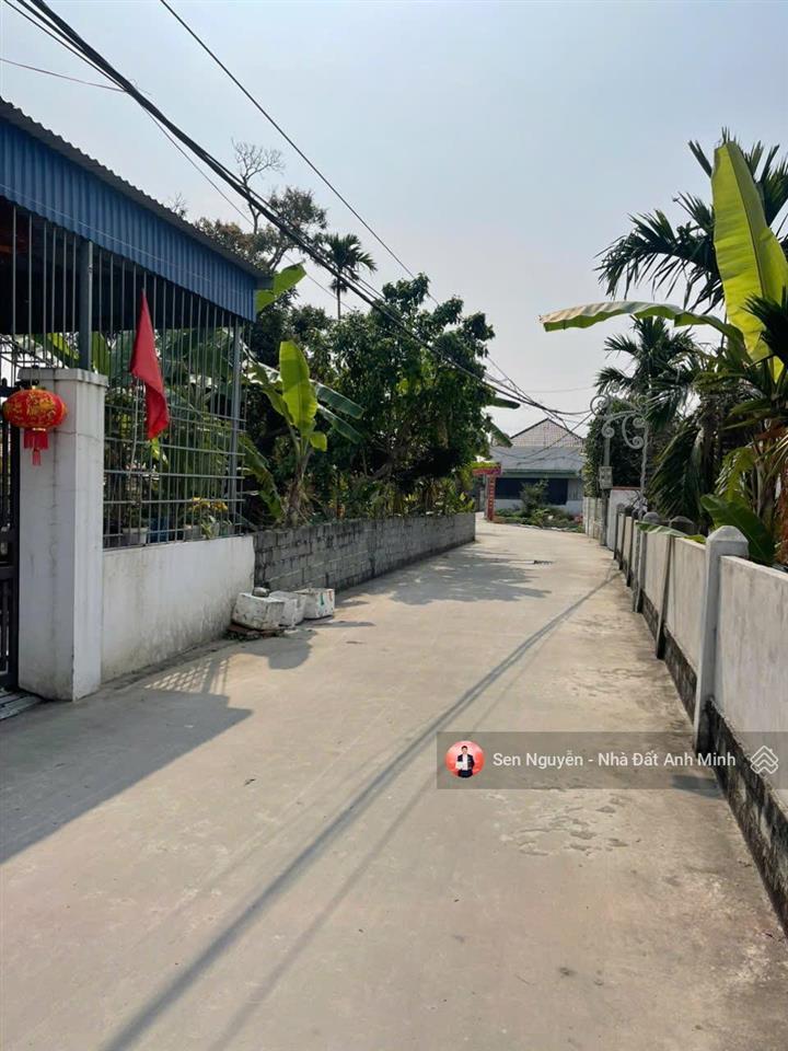 Bán nhà lô góc 2 mặt tiền, ô tô đỗ cửa tại quý kim