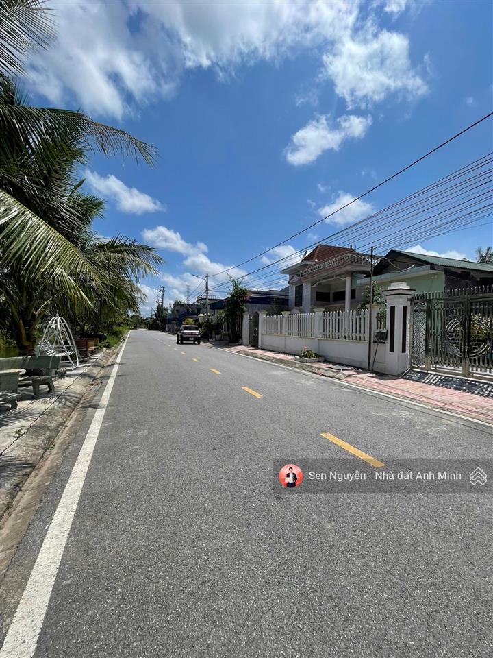  mặt đường phong quang đại đồng  ngay cạnh vinhomes  cách chỉ 500m