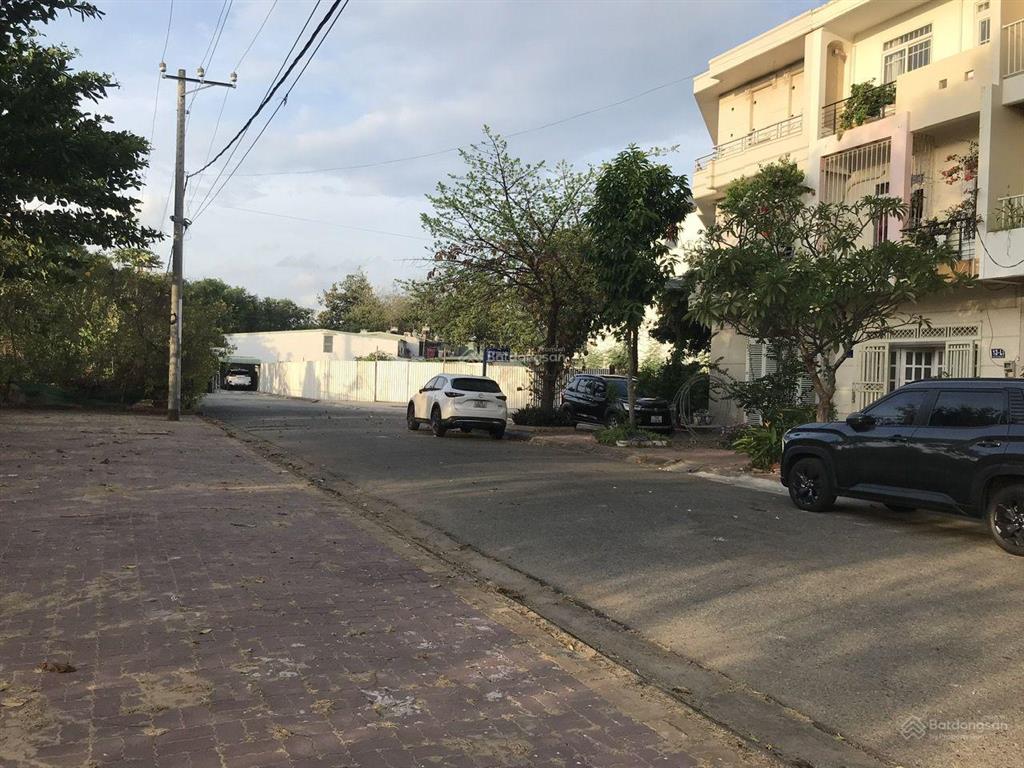 Chính chủ gửi bán căn nhà phố liền kề khu đồi 2, phường 10, tp vũng tàu 100m2, giá 7,2 tỷ (tl)