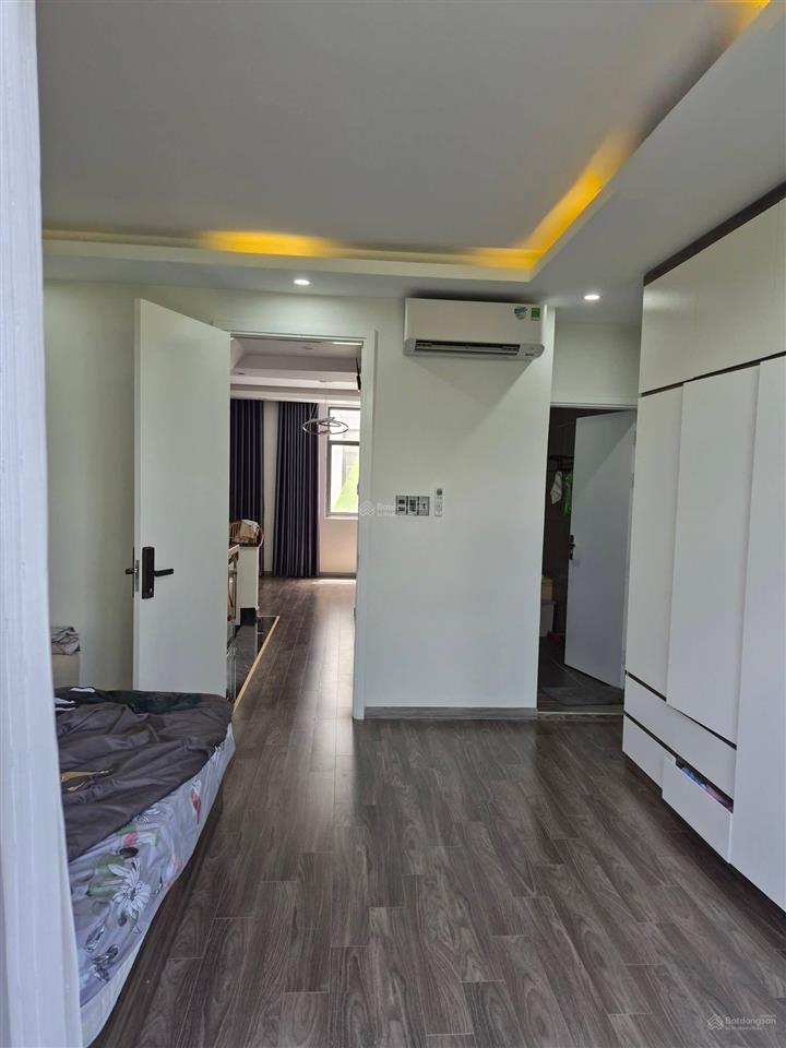 Chính chủ gửi bán căn nhà phố đầy đủ nội thất, xách vali vào ở với giá 7,8 tỷ ở khu đô thị lavida
