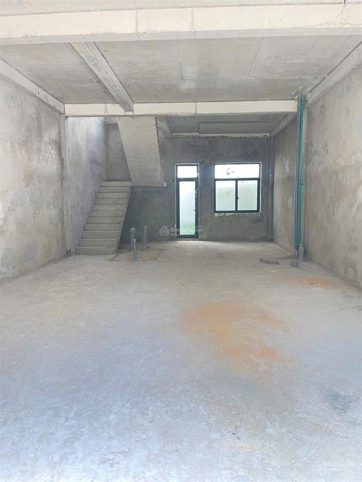 Chính chủ gửi bán nhà phố lk4 đông nam gần hồ 87,5m2 giá 7 tỷ sẵn sổ công chứng ngay
