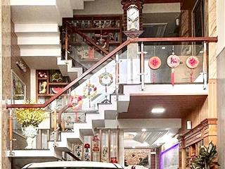 Cạnh công viên gò vấp nguyễn văn lượng  hẻm thông 6m  4.6 x 18  5 tầng  9.3 tỷ gấp bán