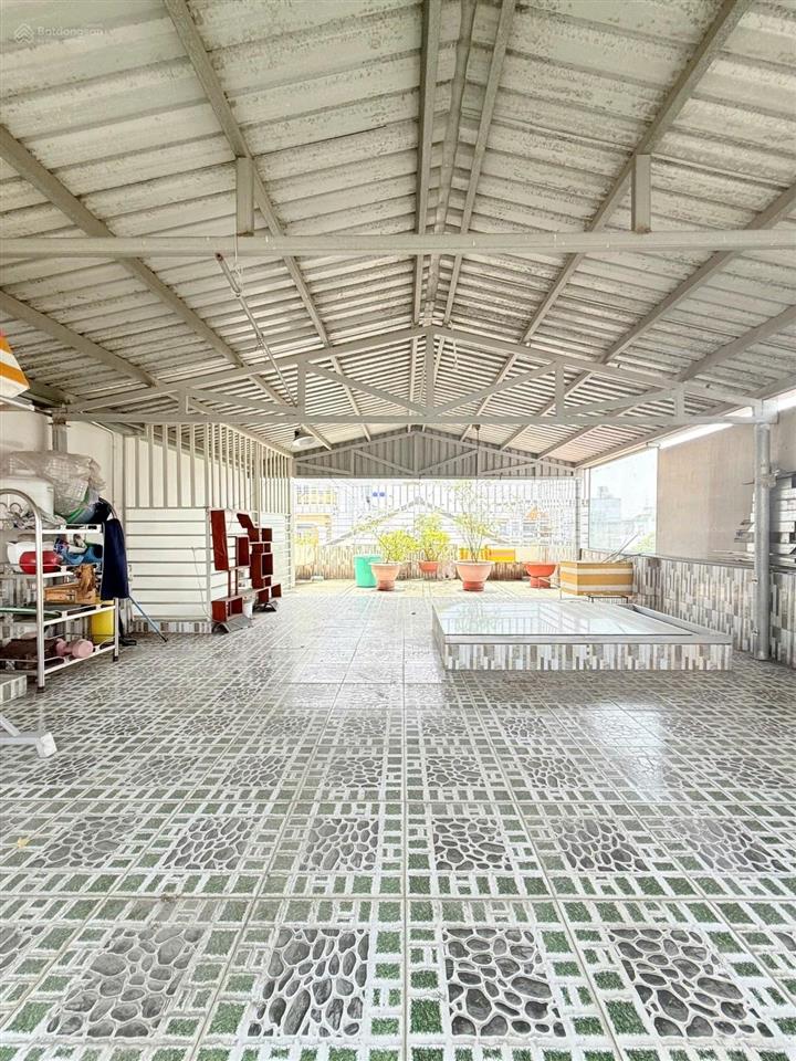 Khu cán bộ  nguyễn thái sơn  đường 6m  5 x 18  4 tầng 5pn , sân thượng  7,9 tỷ còn tl