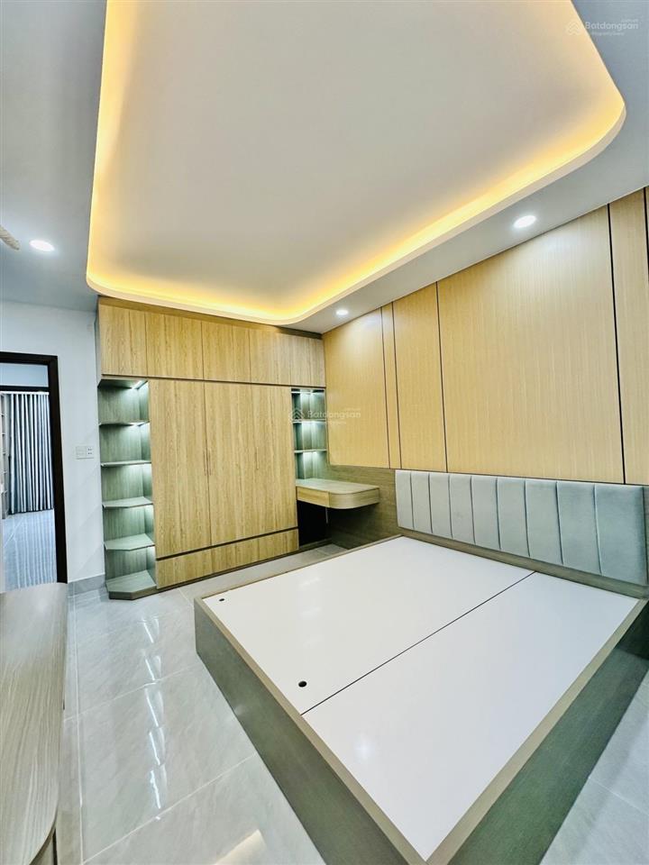 Nguyễn oanh  khu đồng bộ xây mới 2026 đường 6m  4.5 x 15  5 tầng  7.3 tỷ