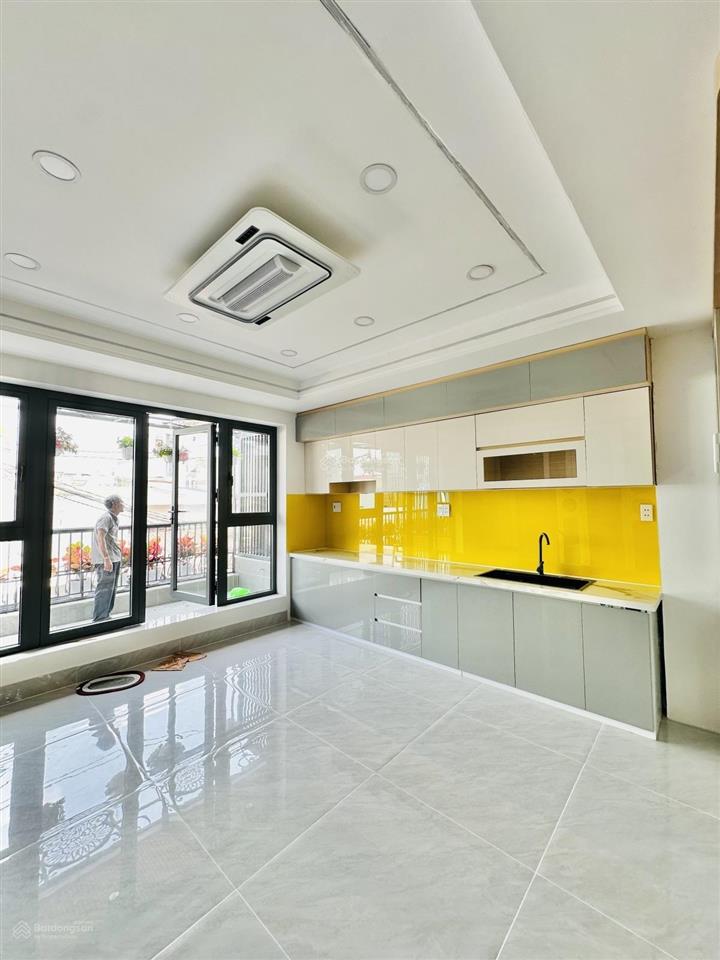 Nguyễn oanh  khu đồng bộ xây mới 2026 đường 6m  4.5 x 15  5 tầng  7.3 tỷ