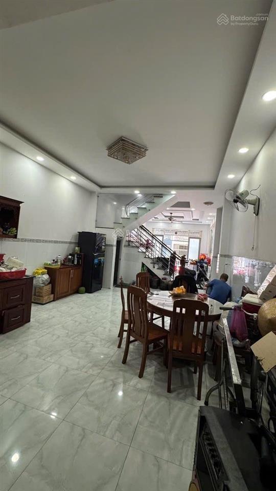 Cạnh công viên làng hoa  hẻm 5m  4.6 x 16  4 tầng  6.65 tỷ còn tl