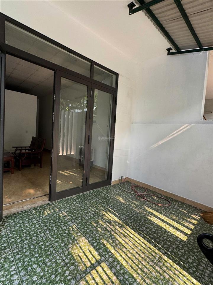 Chính chủ cần bán  hàng hiếm hoà xuân lô sau công viên.