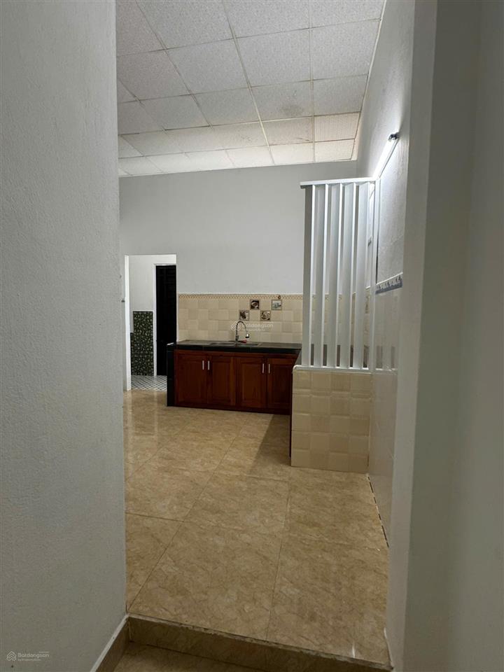 Chính chủ cần bán  hàng hiếm hoà xuân lô sau công viên.