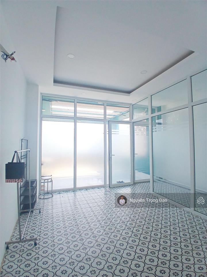 Cho thuê nhà 1 trệt 3 lầu, 89.25m2, thạnh mỹ lợi, quận 2, 5.1*17.5m, có thang máy, điều hòa âm trần