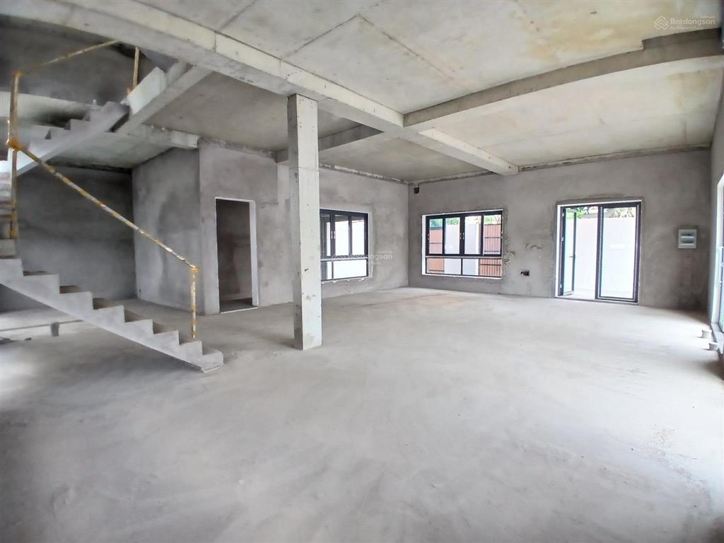 Bán nhà biệt thự 288m2(17*17m) đường số 51, kdc 10 mẫu bình trưng đông, tp thủ đức, shr, trệt 2 lầu