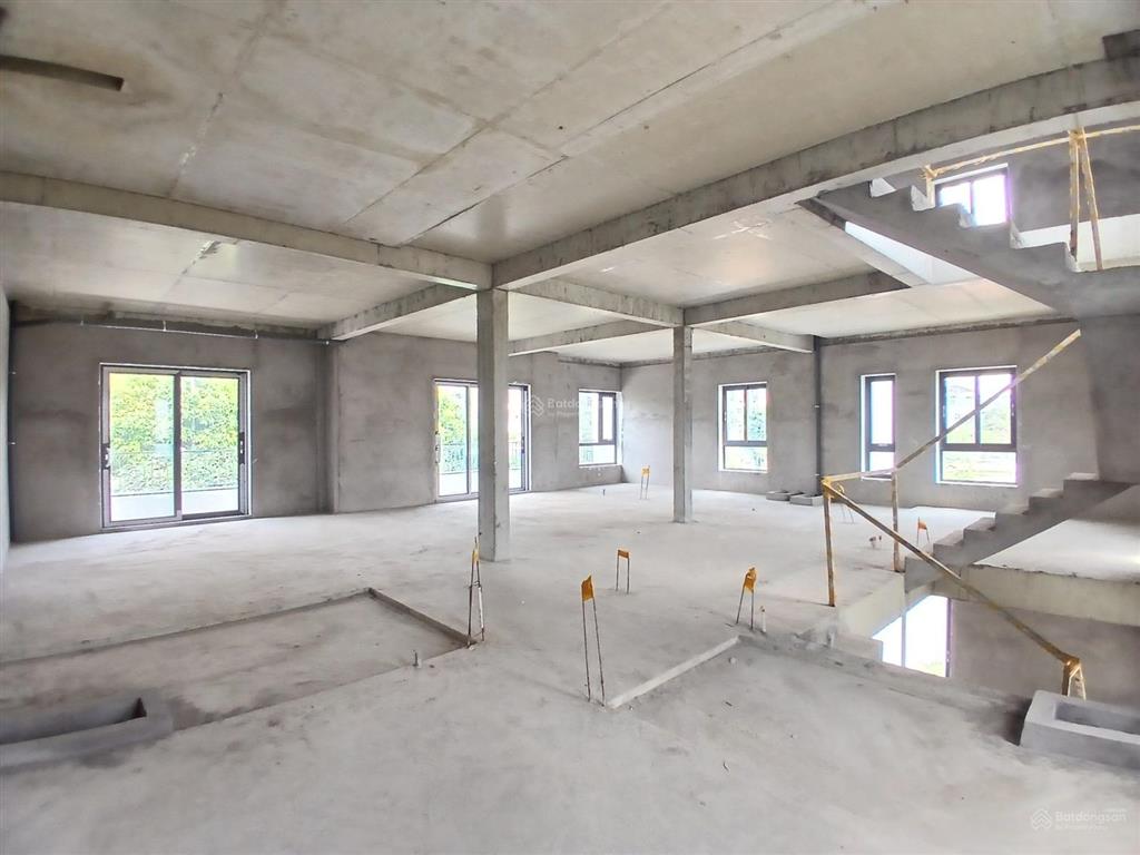 Bán nhà biệt thự 288m2(17*17m) đường số 51, kdc 10 mẫu bình trưng đông, tp thủ đức, shr, trệt 2 lầu