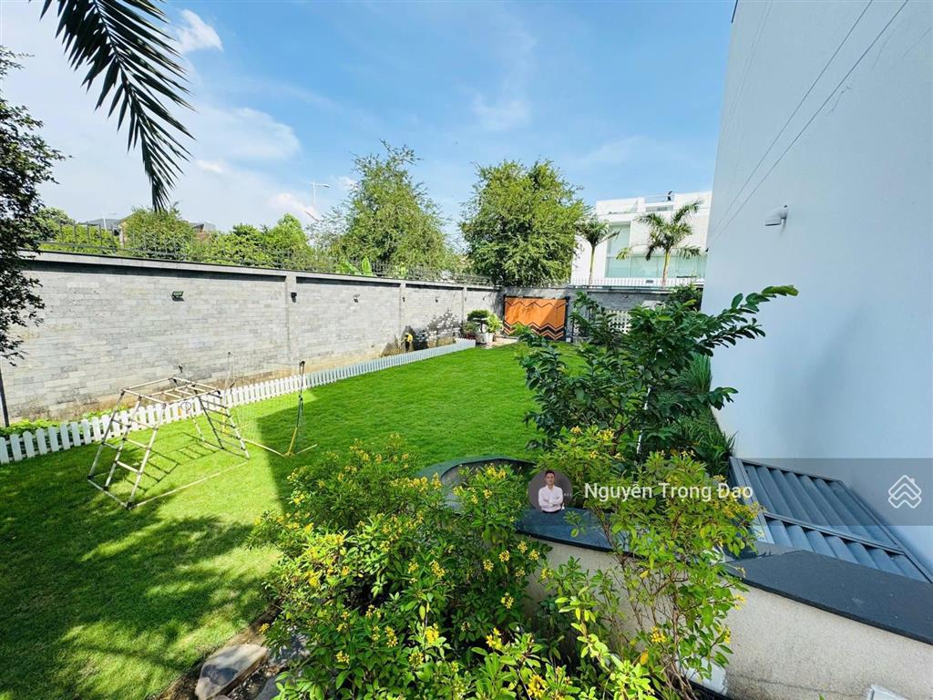 Bán căn biệt thự sân vườn 466.8m2(20*23m), thạnh mỹ lợi, quận 2, hầm 3 lầu, da villa thủ thiêm