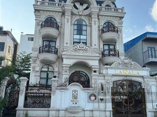 Bán biệt thự 300m2 (15x20m), thạnh mỹ lợi, quận 2, hầm 4 lầu, gần sông sg, phong cách châu âu.