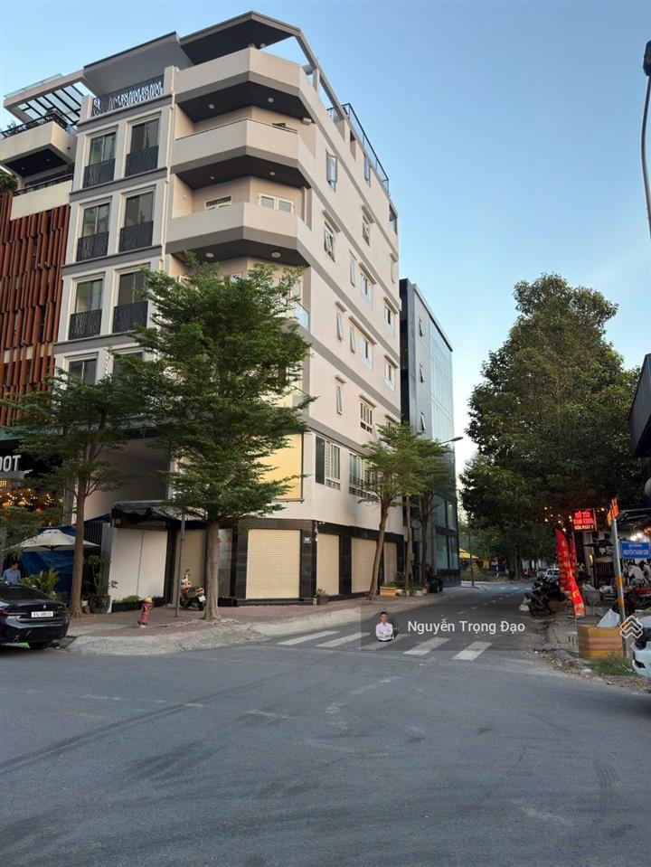 Bán nhà mặt phố 100m2(5*20m), 7 tầng, khu thạnh mỹ lợi, quận 2, xây hầm, sổ hc, căn góc, đường lớn.