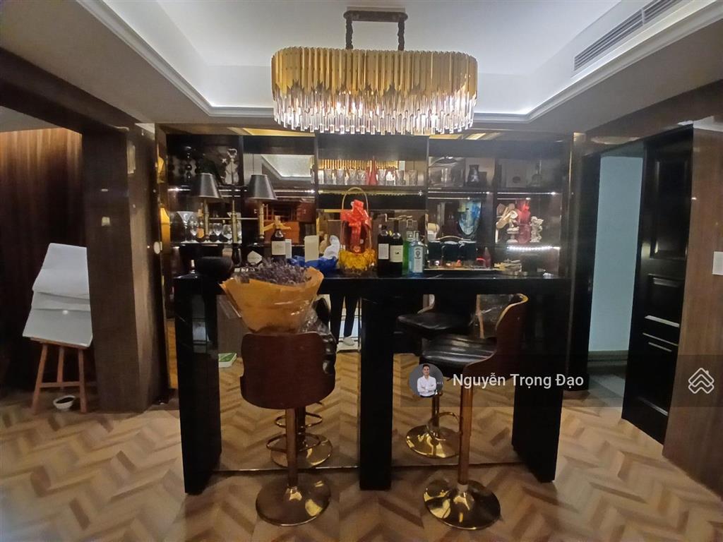 Cho thuê biệt thự 280m2(14*20m), saigon mystery đảo kim cương, quận 2, 6pn, phòng karaoke, hồ bơi