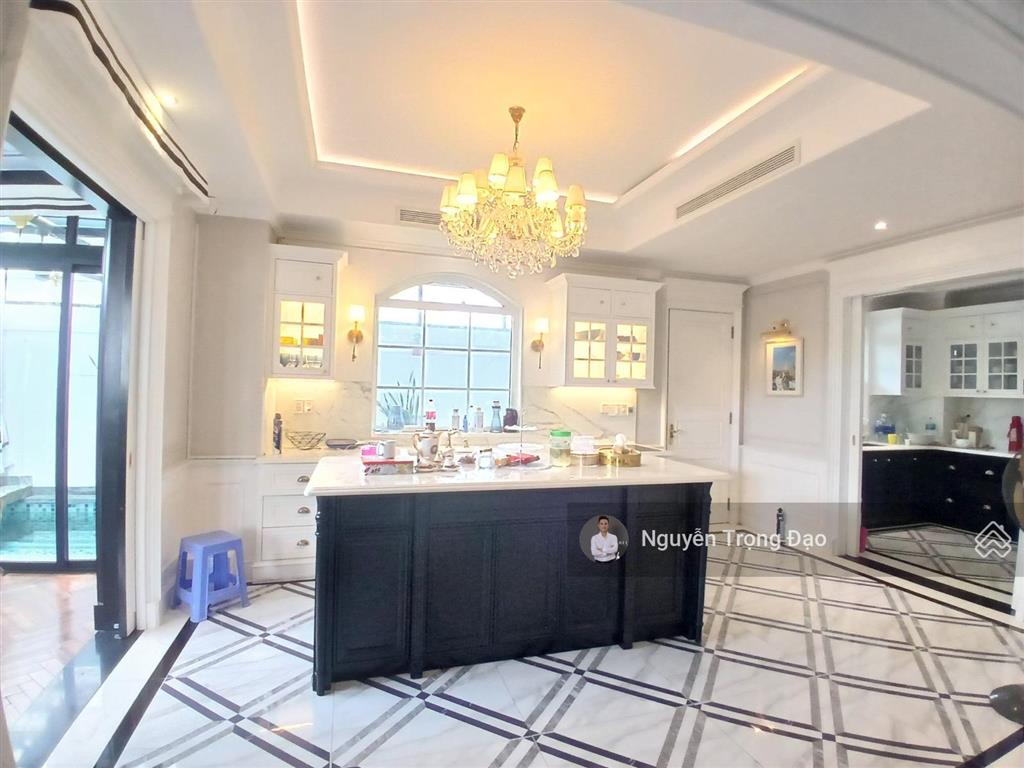 Cho thuê biệt thự 280m2(14*20m), saigon mystery đảo kim cương, quận 2, 6pn, phòng karaoke, hồ bơi