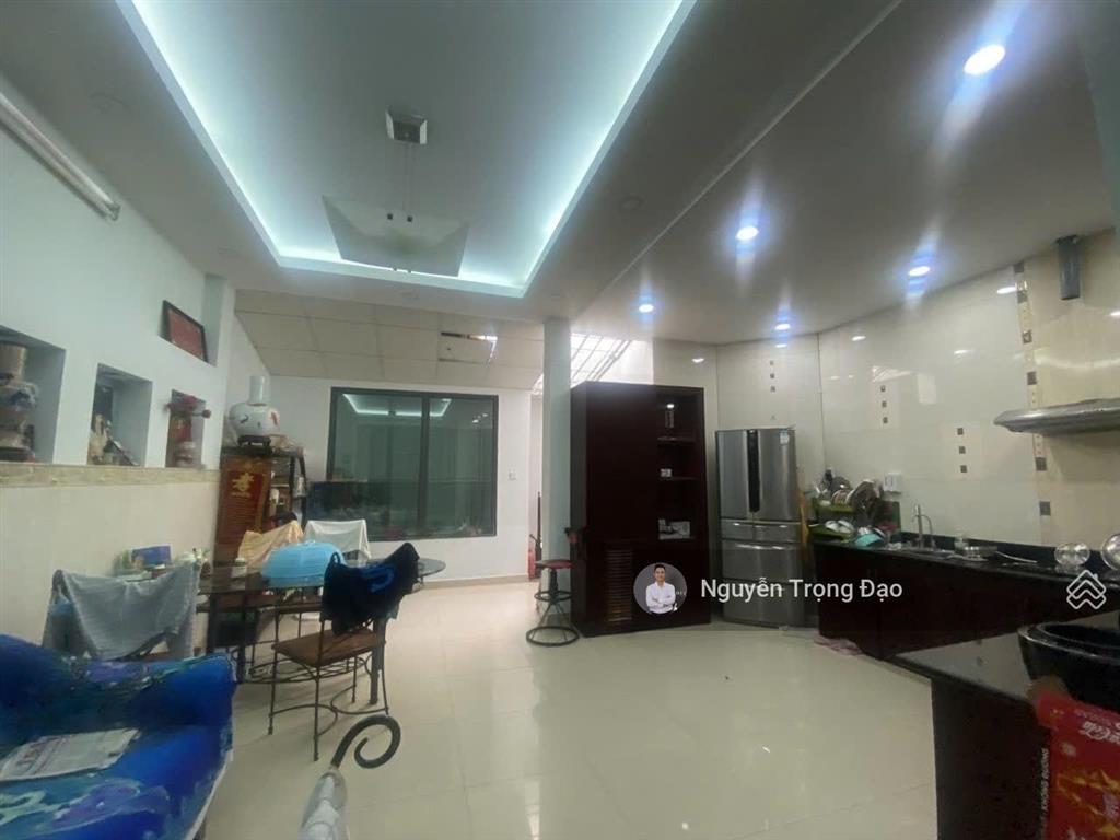 Cho thuê nguyên căn trệt 3 lầu, 6*20m, kdc sông giồng, an phú, quận 2, 4pn, nội thất cơ bản