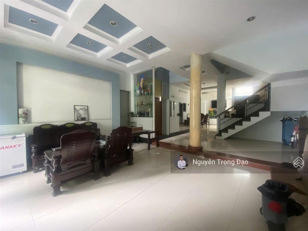 Cho thuê nguyên căn trệt 3 lầu, 6*20m, kdc sông giồng, an phú, quận 2, 4pn, nội thất cơ bản