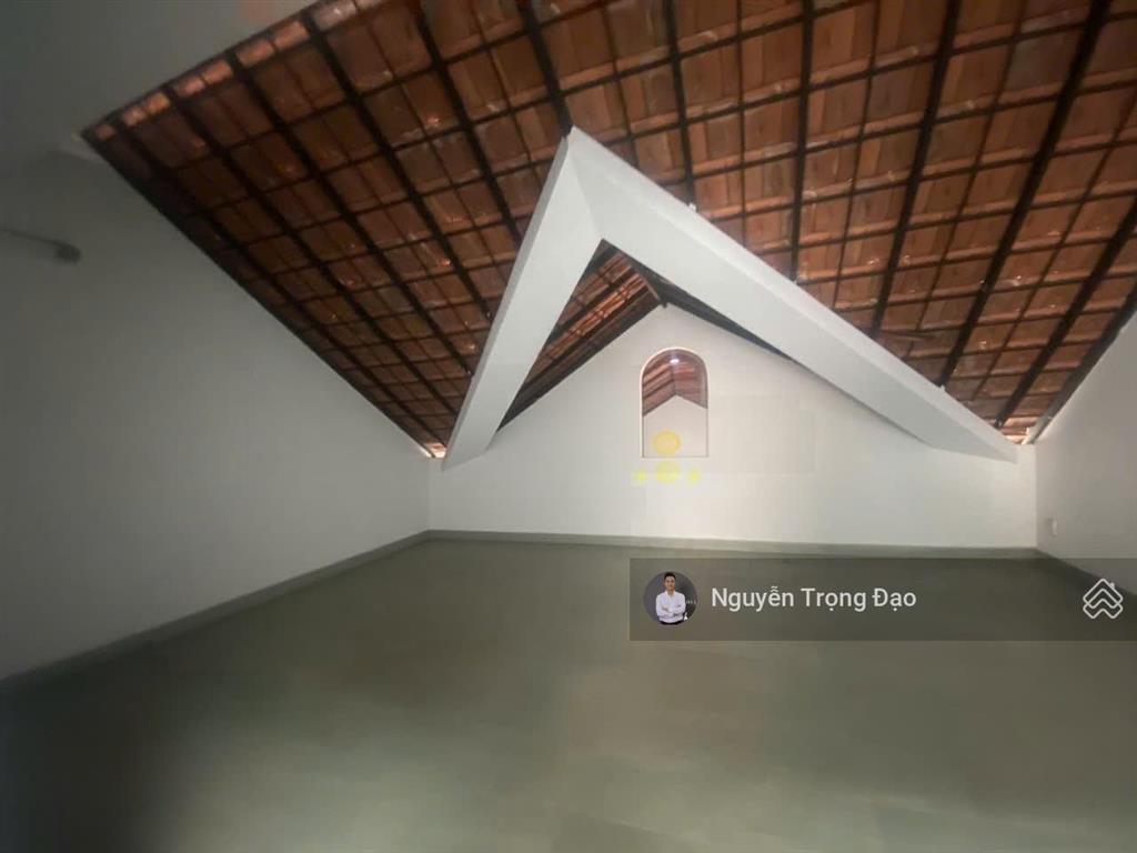 Cho thuê nguyên căn trệt 3 lầu, 6*20m, kdc sông giồng, an phú, quận 2, 4pn, nội thất cơ bản