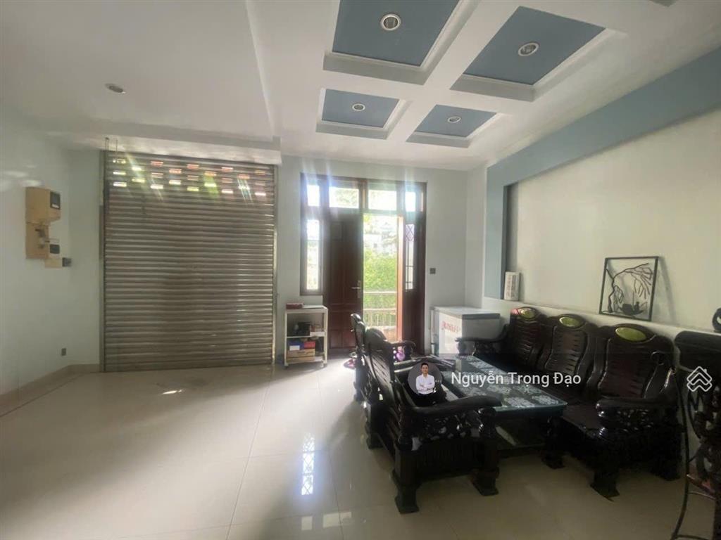 Cho thuê nguyên căn trệt 3 lầu, 6*20m, kdc sông giồng, an phú, quận 2, 4pn, nội thất cơ bản