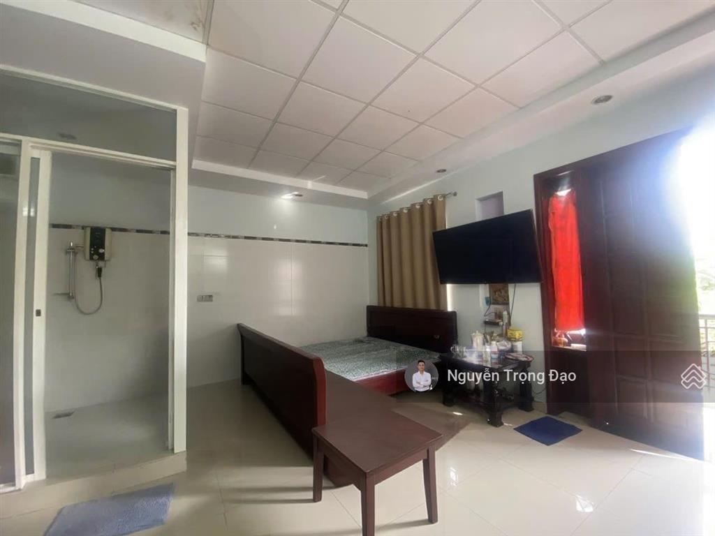 Cho thuê nguyên căn trệt 3 lầu, 6*20m, kdc sông giồng, an phú, quận 2, 4pn, nội thất cơ bản