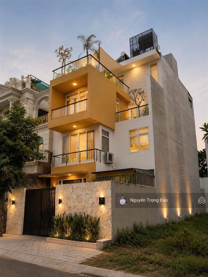 Cho thuê villa 7pn, hồ bơi, thang máy, thạnh mỹ lợi, quận 2, 8*22m, trệt 3 lầu, full nội thất