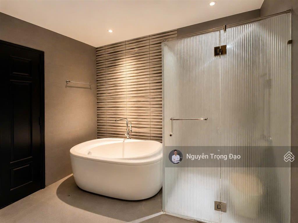 Cho thuê villa 7pn, hồ bơi, thang máy, thạnh mỹ lợi, quận 2, 8*22m, trệt 3 lầu, full nội thất