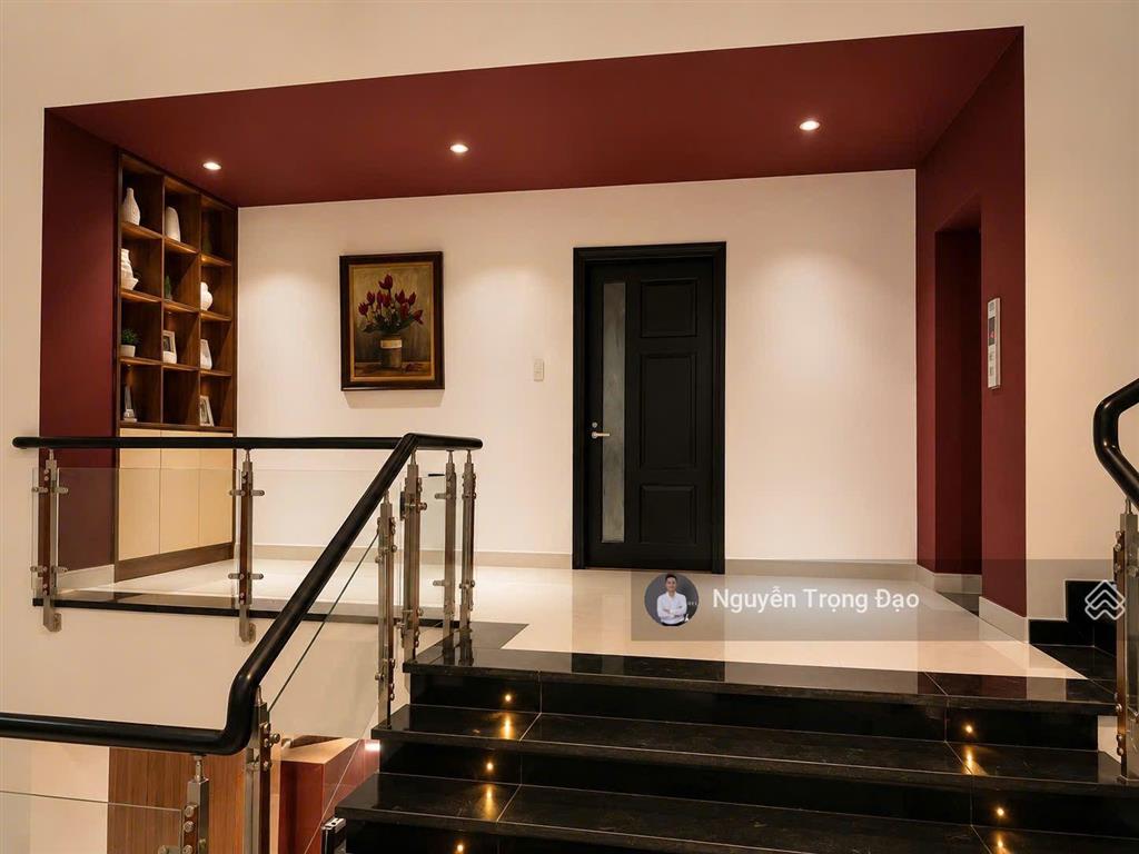 Cho thuê villa 7pn, hồ bơi, thang máy, thạnh mỹ lợi, quận 2, 8*22m, trệt 3 lầu, full nội thất