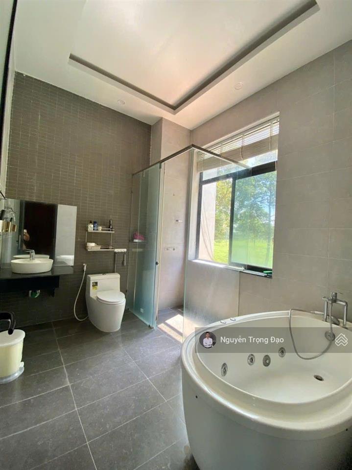 Cho thuê biệt thự nhà vườn 3498m2, phú mỹ, bà ria  vũng tàu, 1 trệt 1 lầu, 4pn, hồ cá coi, full nt