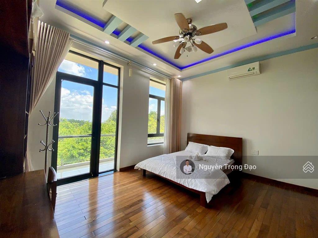 Cho thuê biệt thự nhà vườn 3498m2, phú mỹ, bà ria  vũng tàu, 1 trệt 1 lầu, 4pn, hồ cá coi, full nt