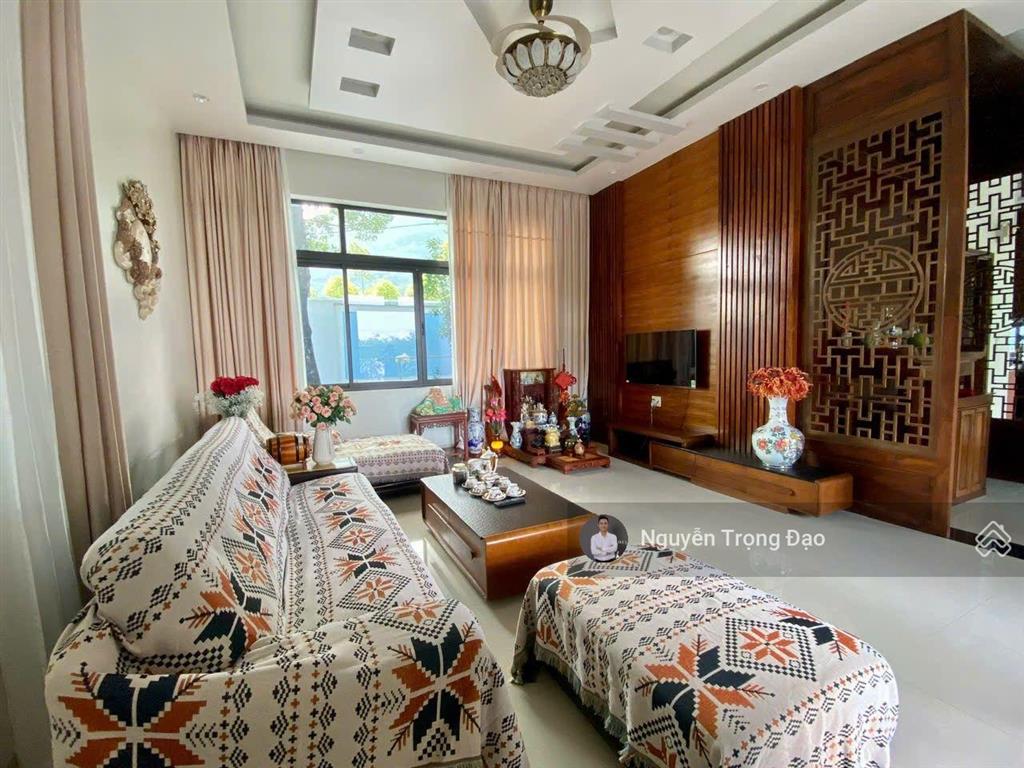 Cho thuê biệt thự nhà vườn 3498m2, phú mỹ, bà ria  vũng tàu, 1 trệt 1 lầu, 4pn, hồ cá coi, full nt