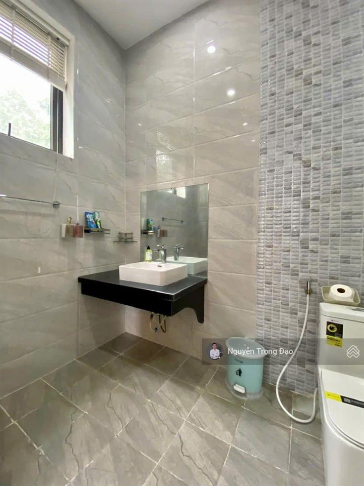 Cho thuê biệt thự nhà vườn 3498m2, phú mỹ, bà ria  vũng tàu, 1 trệt 1 lầu, 4pn, hồ cá coi, full nt