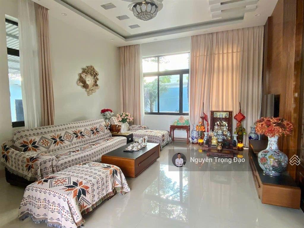Cho thuê biệt thự nhà vườn 3498m2, phú mỹ, bà ria  vũng tàu, 1 trệt 1 lầu, 4pn, hồ cá coi, full nt