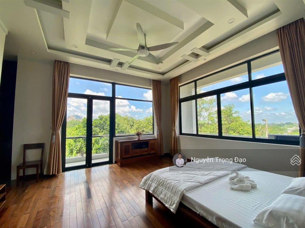 Cho thuê biệt thự nhà vườn 3498m2, phú mỹ, bà ria  vũng tàu, 1 trệt 1 lầu, 4pn, hồ cá coi, full nt