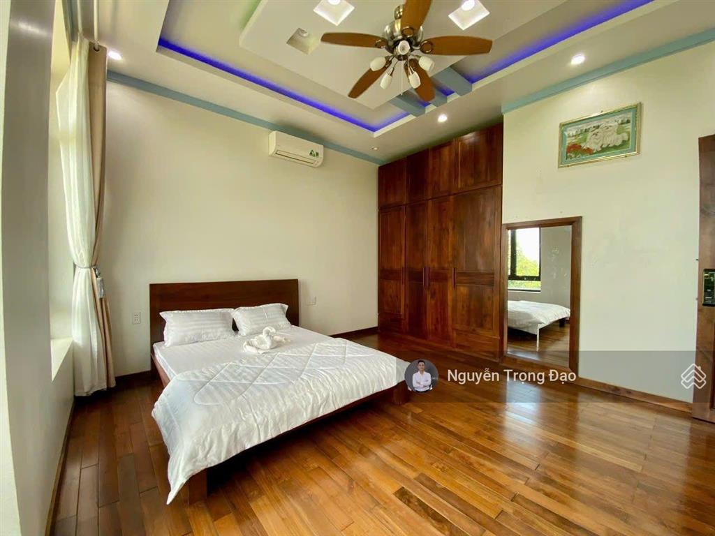 Cho thuê biệt thự nhà vườn 3498m2, phú mỹ, bà ria  vũng tàu, 1 trệt 1 lầu, 4pn, hồ cá coi, full nt