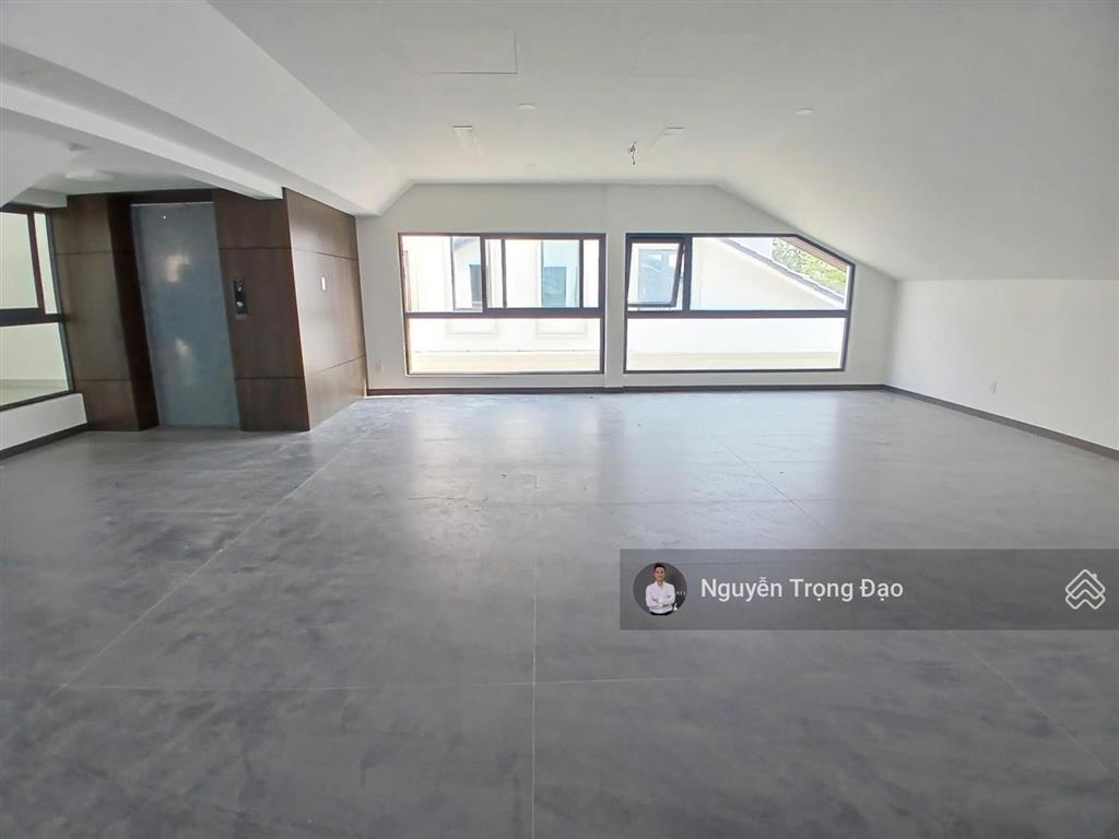 Cho thuê nguyên căn 200m2(10*20m), thạnh mỹ lợi, quận 2, hầm 4 lầu, thang máy, sàn trống suốt, pccc