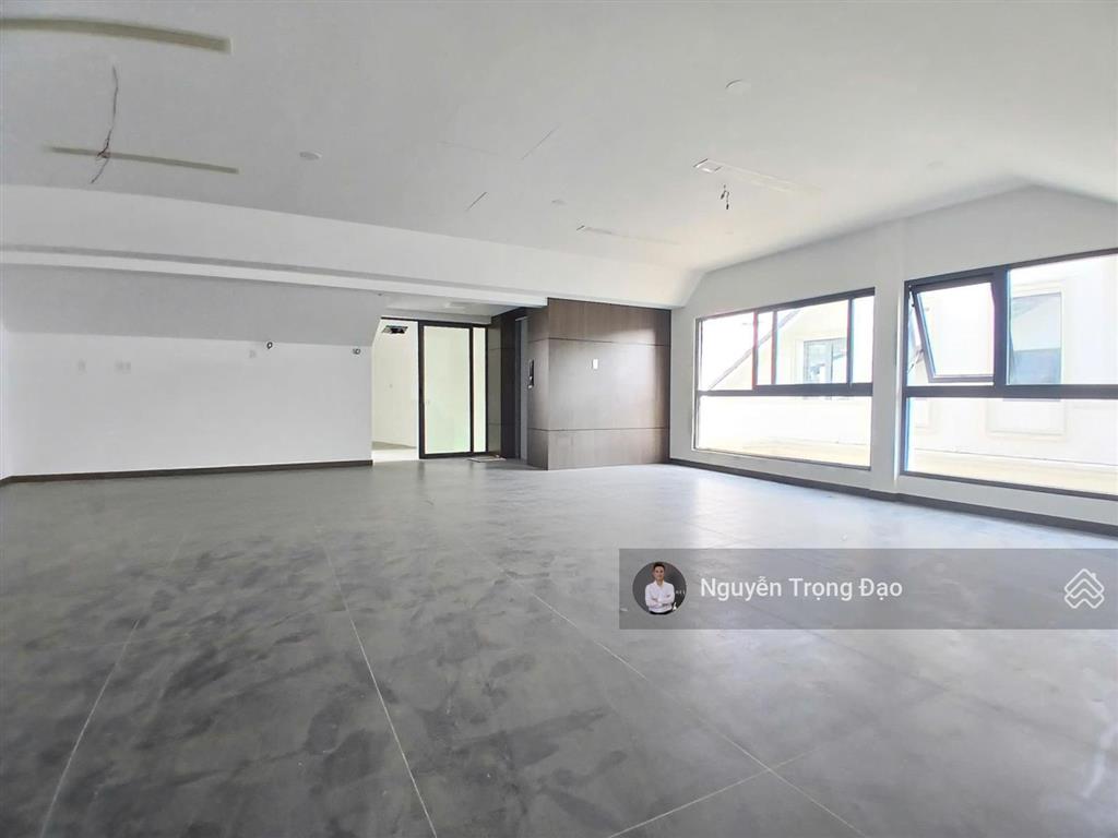 Cho thuê nguyên căn 200m2(10*20m), thạnh mỹ lợi, quận 2, hầm 4 lầu, thang máy, sàn trống suốt, pccc