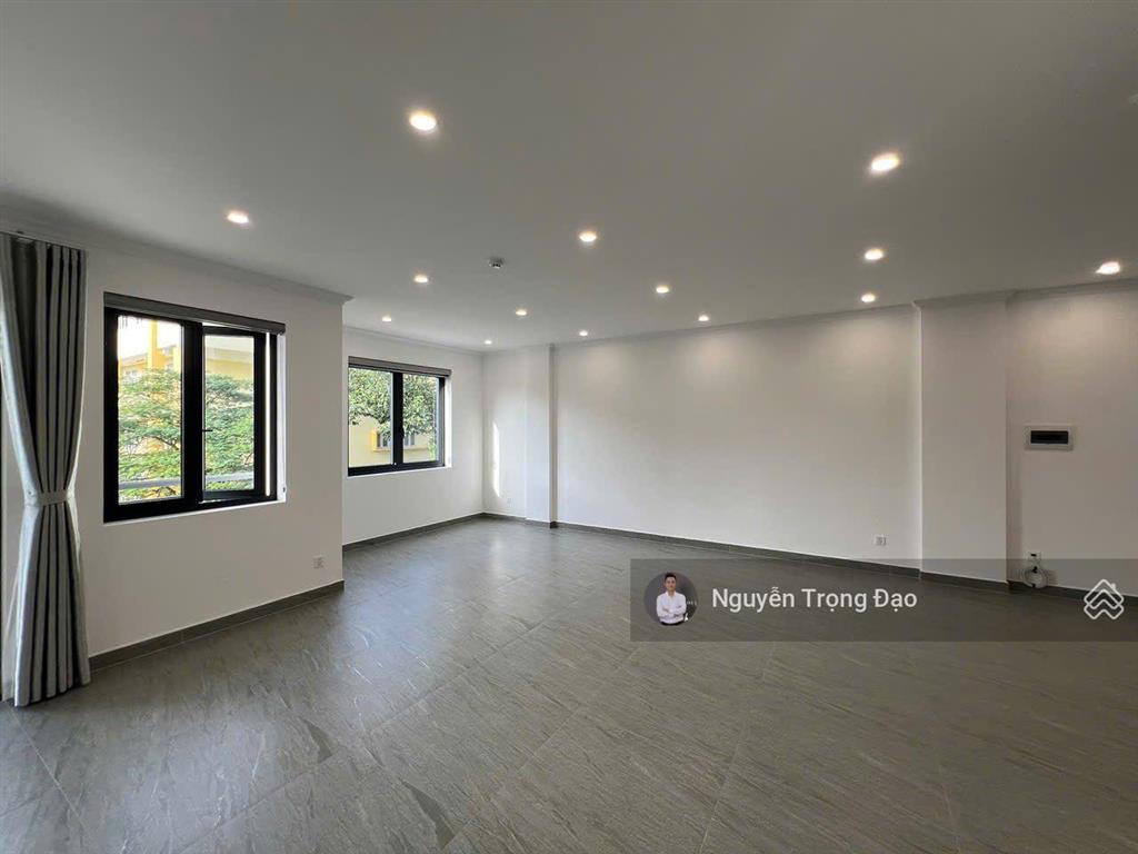 Cho thuê sàn văn phòng 119m2(7*21.5m), thạnh mỹ lợi, quận 2, sàn trống, thang máy, pccc đầy đủ