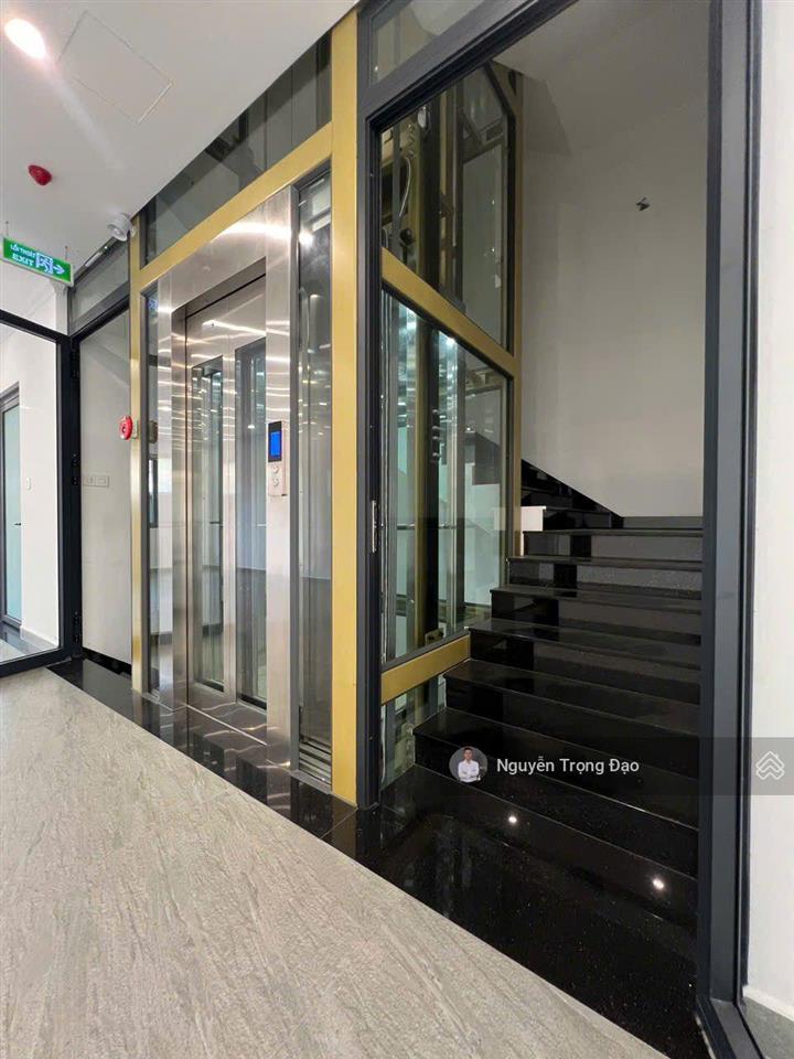 Cho thuê sàn văn phòng 119m2(7*21.5m), thạnh mỹ lợi, quận 2, sàn trống, thang máy, pccc đầy đủ