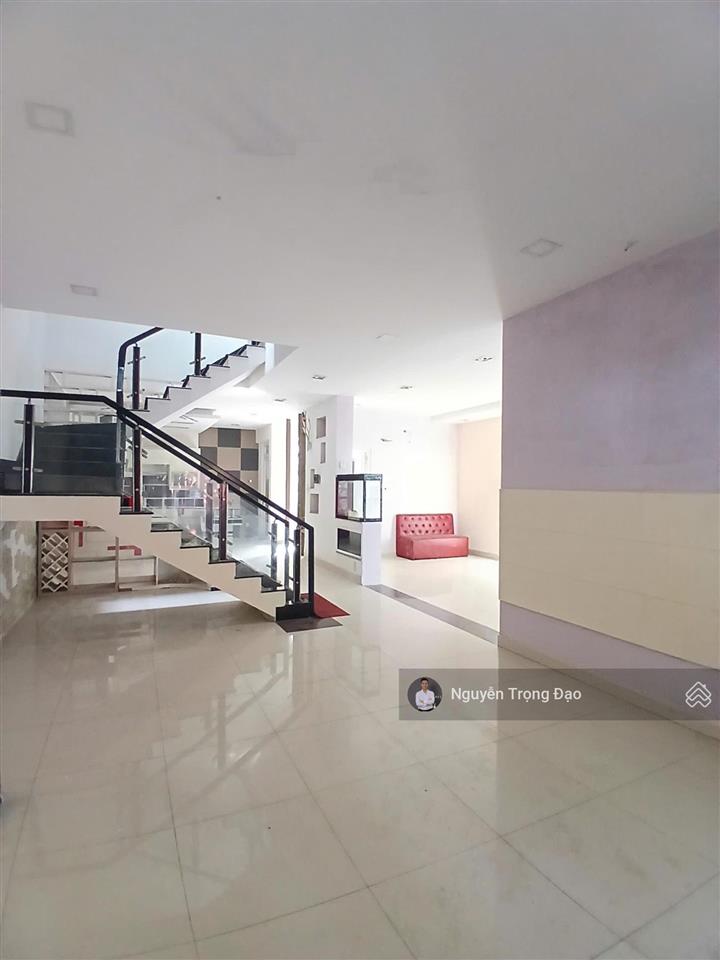 Cho thuê nguyên căn 10*20m, kdc thế kỷ 21, thạnh mỹ lợi, quận 2, hầm 4 lầu, 5pn, view công viên