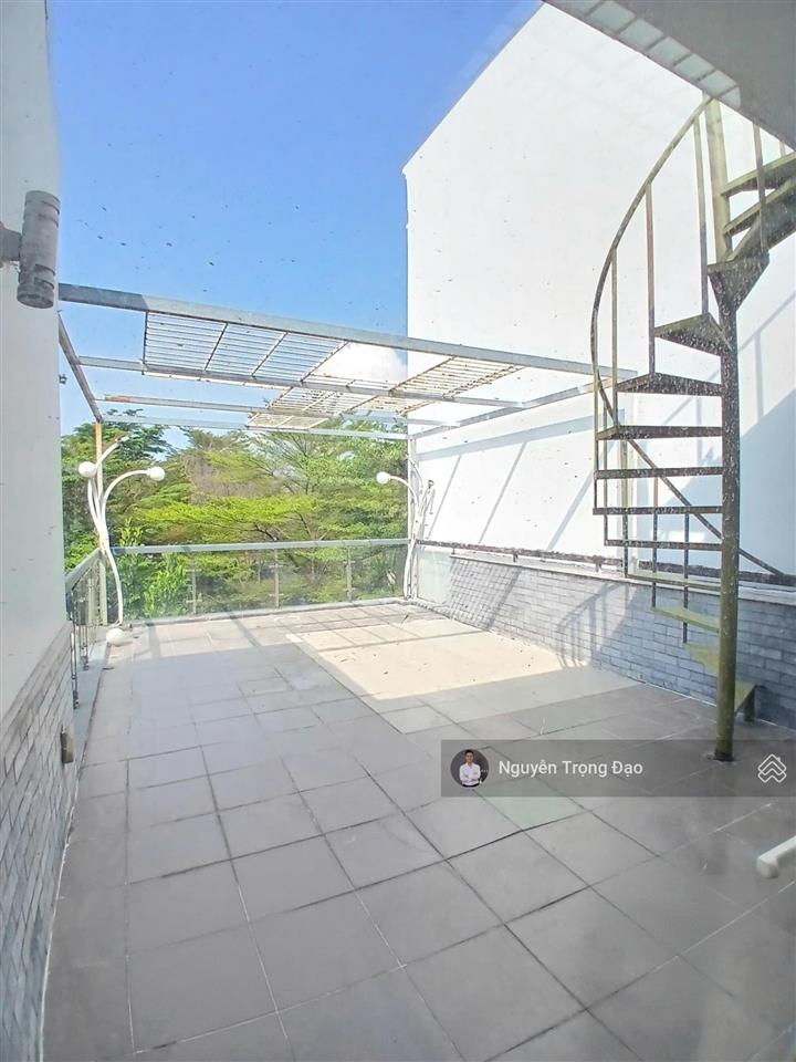 Cho thuê nguyên căn 10*20m, kdc thế kỷ 21, thạnh mỹ lợi, quận 2, hầm 4 lầu, 5pn, view công viên