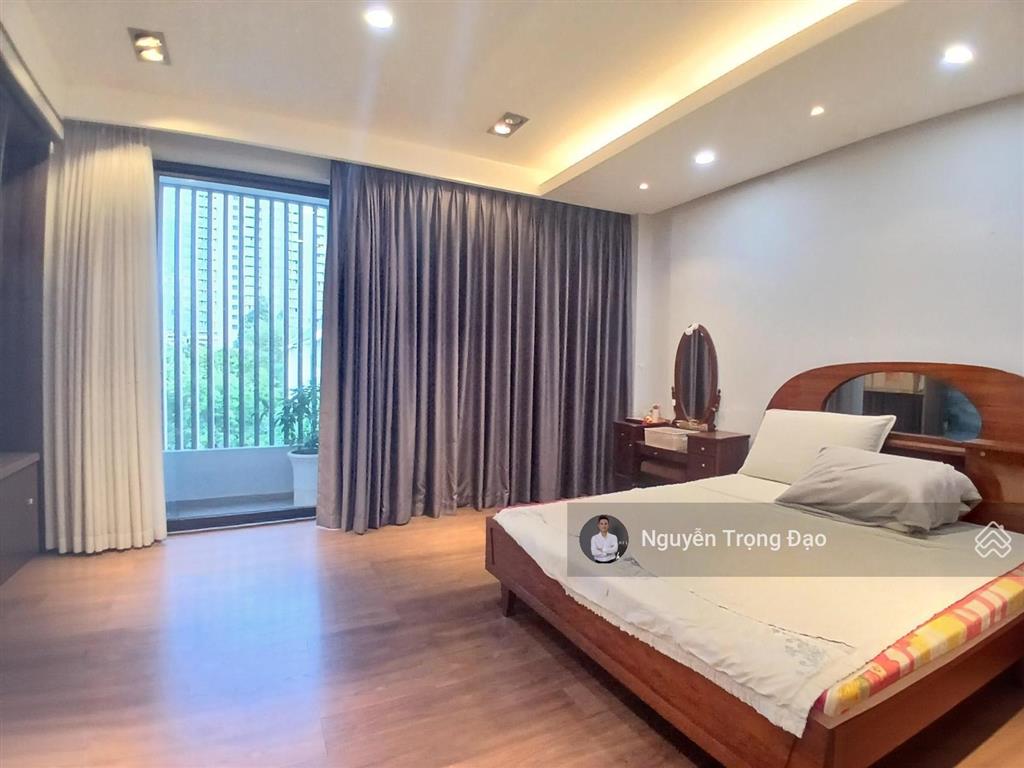 Cho thuê nguyên căn 8*20m, hầm 4 lầu, thạnh mỹ lợi, quận 2, 4 pn, full nội thất, có hồ cá coi