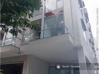 Cho thuê nguyên căn hầm 4 lầu, 7.5*20m, thạnh mỹ lợi, quận 2, sàn trống, lắp thang máy, điều hòa