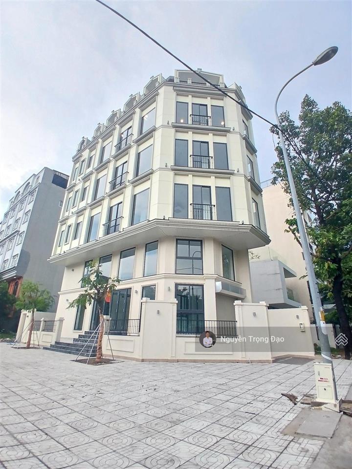 Cho thuê tòa 7 tầng (7.25*20m) đường nguyễn an, thạnh mỹ lợi, quận 2, thang máy, điều hòa âm trần!