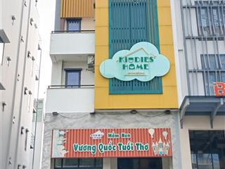 Cho thuê tòa 7 tầng, 9*22m, đường bát nàn, quận 2, điều hòa, thang máy, pccc đầy đủ