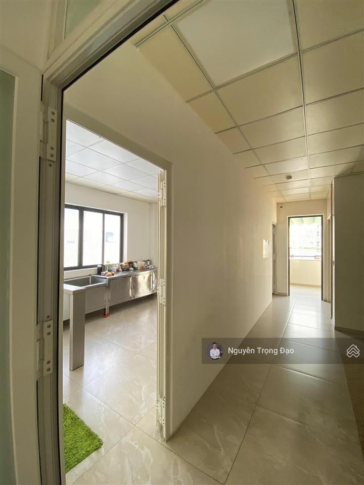 Cho thuê tòa 7 tầng, 9*22m, đường bát nàn, quận 2, điều hòa, thang máy, pccc đầy đủ