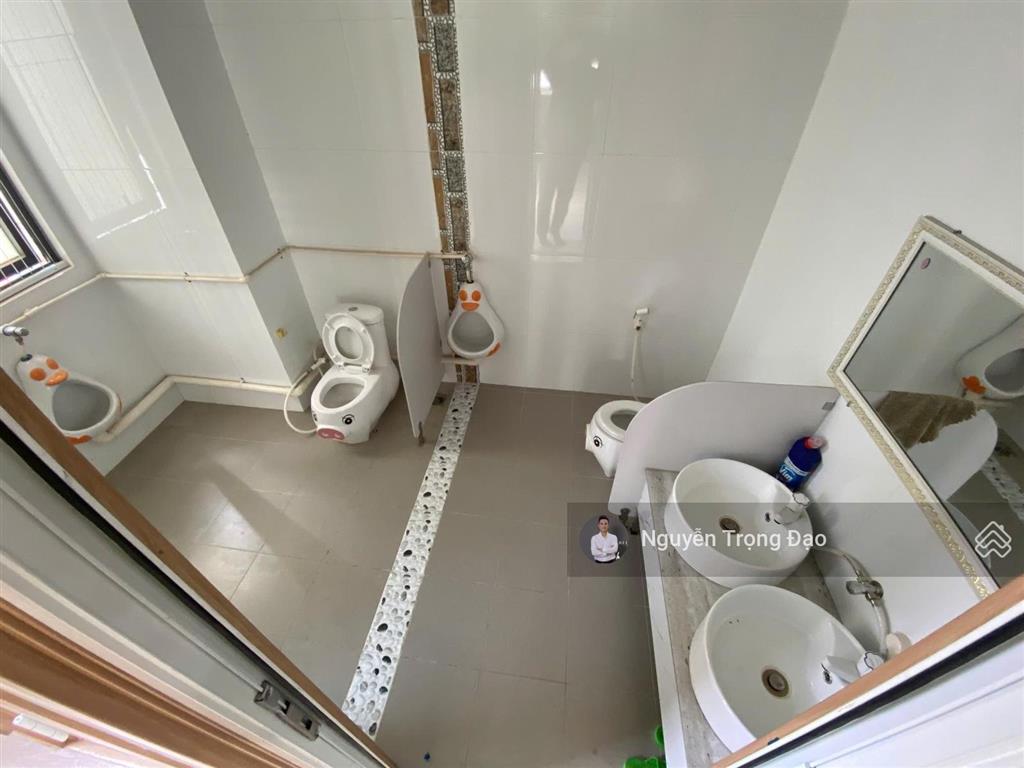 Cho thuê tòa 7 tầng, 9*22m, đường bát nàn, quận 2, điều hòa, thang máy, pccc đầy đủ