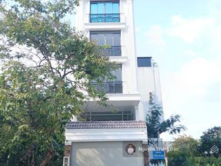Cho thuê tòa 6 lầu, trương văn bang, thạnh mỹ lợi, quận 2, 5*20m, dtxd 450m², thang máy, sàn trống