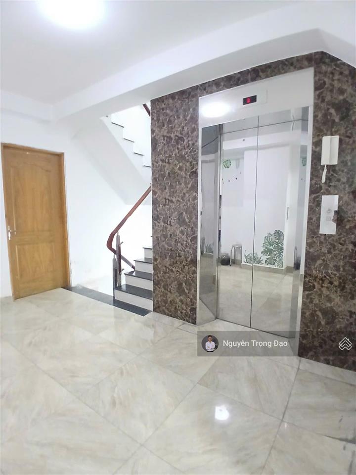 Cho thuê tòa 6 lầu, trương văn bang, thạnh mỹ lợi, quận 2, 5*20m, dtxd 450m², thang máy, sàn trống